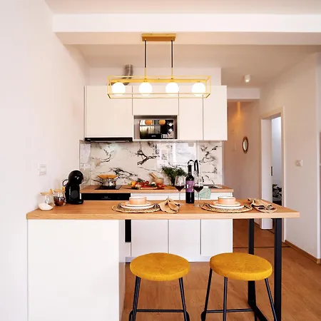 Zbondini Oasis - Hvar Apartmán