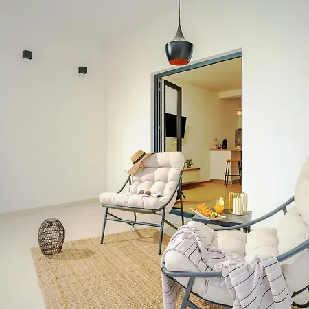 Zbondini Oasis - Hvar Apartmán *