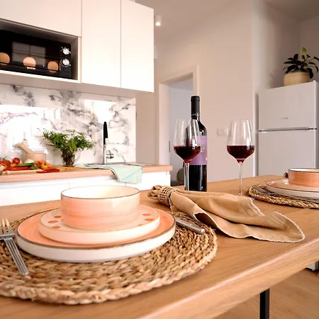 Zbondini Oasis - Hvar Apartmán